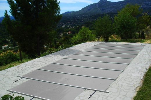 Norme NFP 90-308 : sécuriser sa piscine avec une couverture conforme