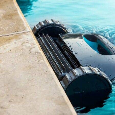 En&#x20;exclusivit&#x00E9;&#x20;chez&#x20;SPL&#x20;Piscine&#x20;et&#x20;Spa&#x20;&#x00E0;&#x20;Fr&#x00E9;jus&#x20;et&#x20;&#x00E0;&#x20;P&#x00E9;gomas,&#x20;la&#x20;nouvelle&#x20;g&#x00E9;n&#x00E9;ration&#x20;de&#x20;robots&#x20;nettoyeurs&#x20;de&#x20;piscine&#x20;sans&#x20;fil&#x20;&#x21;