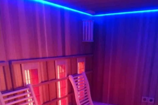 Conception d&#8217;une cabine infrarouge sur mesure dans le bassin de Saint Tropez, dans le VAR