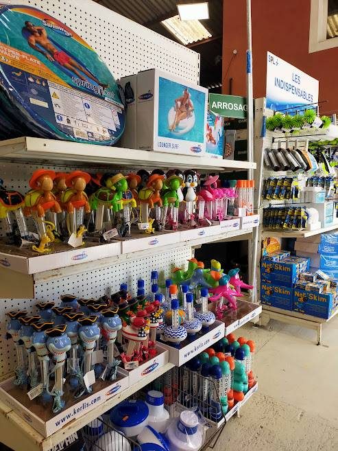 Pr&#x00E9;parez&#x20;l&amp;&#x23;8217&#x3B;ouverture&#x20;de&#x20;votre&#x20;bassin&#x20;avec&#x20;nos&#x20;diff&#x00E9;rents&#x20;accessoires&#x20;pour&#x20;piscine&#x20;disponibles&#x20;dans&#x20;notre&#x20;magasin&#x20;de&#x20;Fr&#x00E9;jus&#x20;dans&#x20;le&#x20;Var