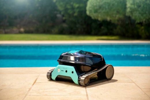 D&#x00E9;couvrez&#x20;le&#x20;nouveau&#x20;robot&#x20;de&#x20;piscine&#x20;sans&#x20;fil&#x20;Dolphin&#x20;Liberty&#x20;200&#x20;&#x00E0;&#x20;Fr&#x00E9;jus&#x20;dans&#x20;le&#x20;Var